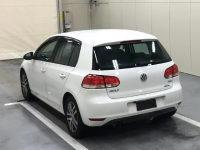 Volkswagen GOLF  с аукциона в Японии
