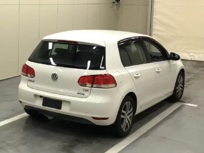 Volkswagen GOLF  с аукциона в Японии