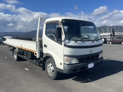 Toyota DYNA  с аукциона в Японии