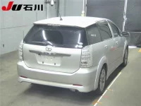 Toyota WISH лот № 7030 оценка 3.5  с аукциона в Японии 1