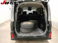 Toyota VOXY лот № 7036 оценка 3.5  с аукциона в Японии 5