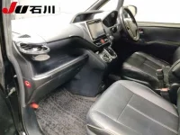 Toyota VOXY лот № 7036 оценка 3.5  с аукциона в Японии 3