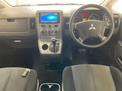 Mitsubishi DELICA D5  с аукциона в Японии