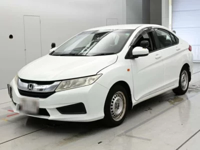 Honda GRACE  с аукциона в Японии