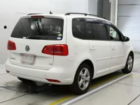 Volkswagen GOLF TOURAN лот № 90491 оценка 4  с аукциона в Японии 1