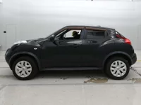 Nissan JUKE лот № 30280 оценка 3.5  с аукциона в Японии 3
