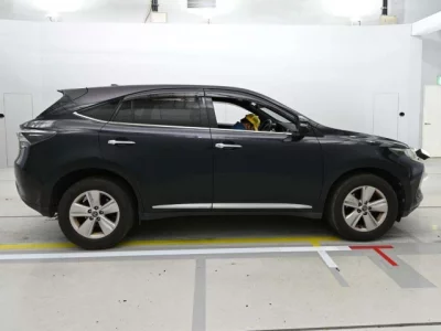 Toyota HARRIER  с аукциона в Японии