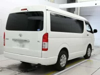 Toyota HIACE лот № 36422 оценка 4  с аукциона в Японии 1