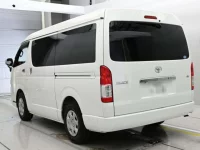 Toyota HIACE лот № 36422 оценка 4  с аукциона в Японии 5