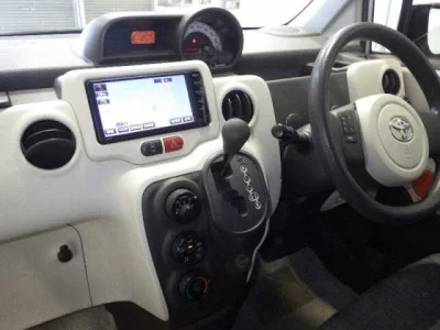 Toyota PORTE  с аукциона в Японии