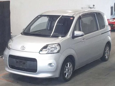 Toyota PORTE  с аукциона в Японии