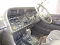 Toyota HIACE лот № 4637 оценка R  с аукциона в Японии 2