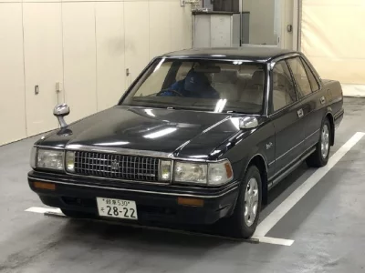Toyota CROWN  с аукциона в Японии