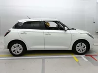 Suzuki SWIFT лот № 36433 оценка 3.5  с аукциона в Японии 2