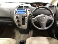 Toyota RACTIS лот № 6077 оценка 3.5  с аукциона в Японии 4