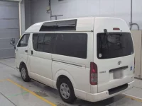 Toyota HIACE VAN лот № 30304 оценка R  с аукциона в Японии 5