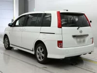 Toyota ISIS лот № 90538 оценка 3.5  с аукциона в Японии 5