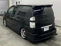 Toyota VOXY лот № 85020 оценка 3.5  с аукциона в Японии 1