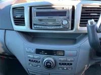 Toyota VOXY лот № 85020 оценка 3.5  с аукциона в Японии 5