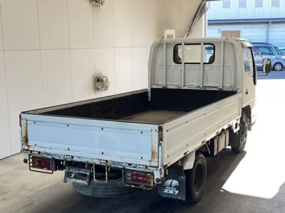 Isuzu ELF  с аукциона в Японии