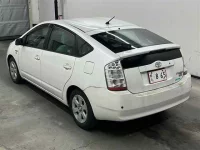 Toyota PRIUS лот № 85024 оценка R  с аукциона в Японии 1