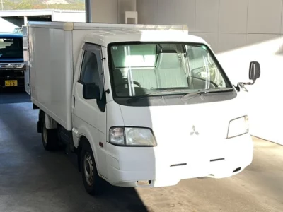 Mitsubishi DELICA  с аукциона в Японии