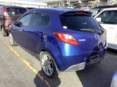 Mazda DEMIO  с аукциона в Японии
