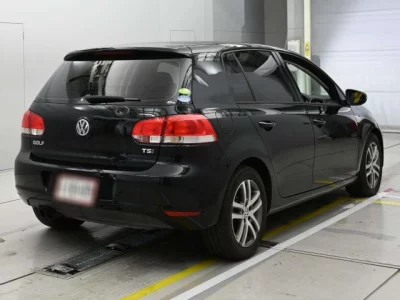 Volkswagen GOLF  с аукциона в Японии