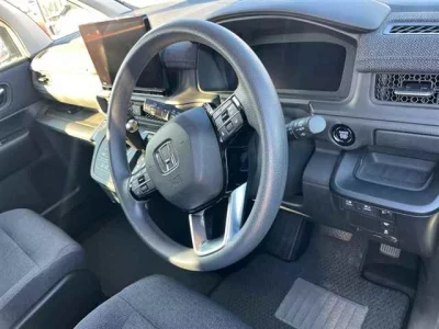 Honda STEP WAGON  с аукциона в Японии