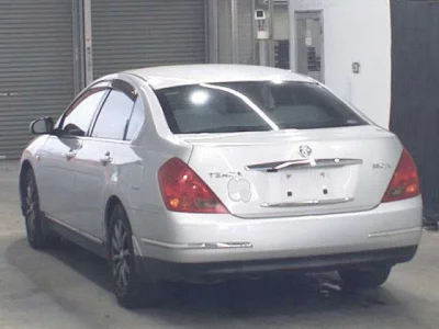Nissan TEANA
