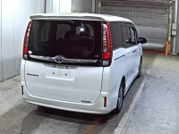 Toyota ESQUIRE лот № 3005 оценка 3.5  с аукциона в Японии 4