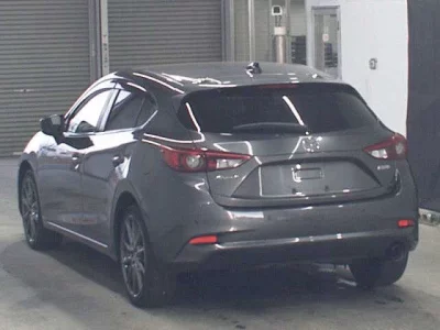 Mazda AXELA  с аукциона в Японии