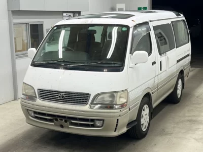 Toyota HIACE  с аукциона в Японии