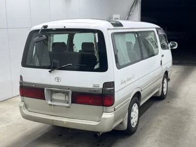 Toyota HIACE  с аукциона в Японии