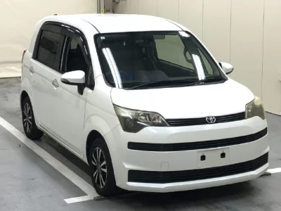 Toyota SPADE  с аукциона в Японии