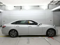 Toyota CROWN лот № 30348 оценка 4.5  с аукциона в Японии 2