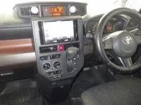 Toyota TANK лот № 4685 оценка 3  с аукциона в Японии 2