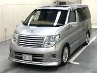 Nissan ELGRAND лот № 6111 оценка 3.5  с аукциона в Японии 2