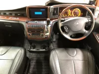 Nissan ELGRAND лот № 6111 оценка 3.5  с аукциона в Японии 4