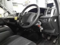 Toyota HIACE лот № 30360 оценка 3  с аукциона в Японии 6