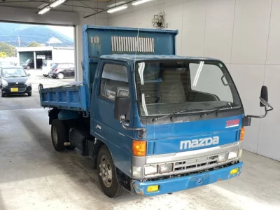 Mazda TITAN  с аукциона в Японии