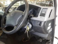 Toyota HIACE лот № 30366 оценка R  с аукциона в Японии 8