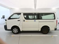 Toyota HIACE лот № 30366 оценка R  с аукциона в Японии 3
