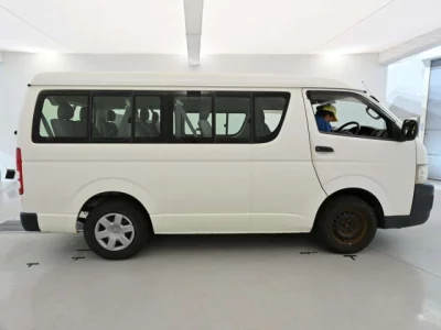 Toyota HIACE  с аукциона в Японии