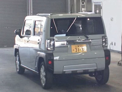 Daihatsu TAFT