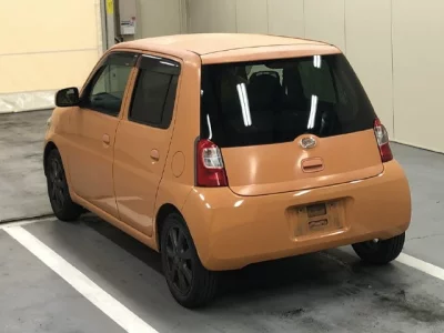 Daihatsu Esse
