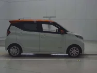 Nissan DAYZ лот № 3186 оценка 4  с аукциона в Японии 2