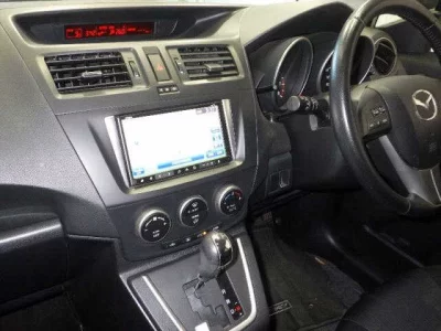 Mazda PREMACY  с аукциона в Японии