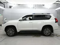 Toyota LAND CRUISER PRADO лот № 30378 оценка 3.5  с аукциона в Японии 3