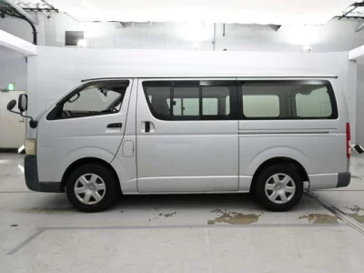 Toyota HIACE VAN  с аукциона в Японии